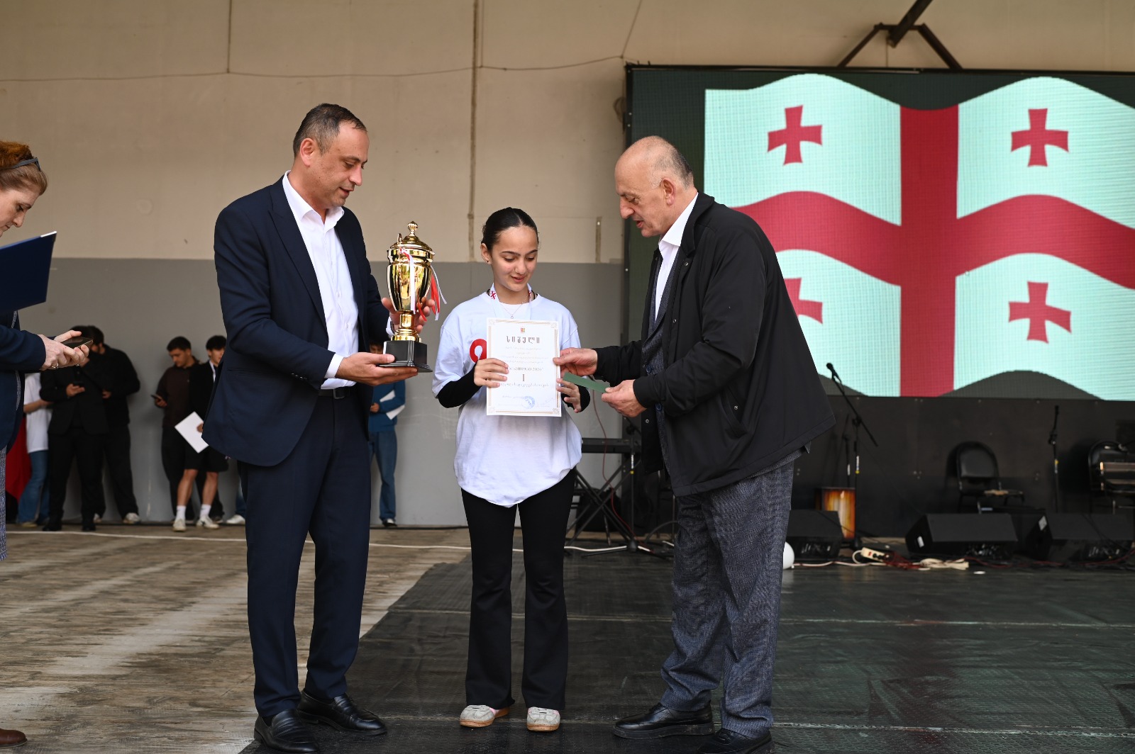 გილოცავთ საქართველოს დამოუკიდებლობის დღეს